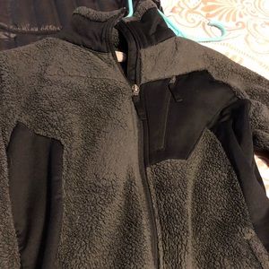 Women’s Columbia fleece jacket